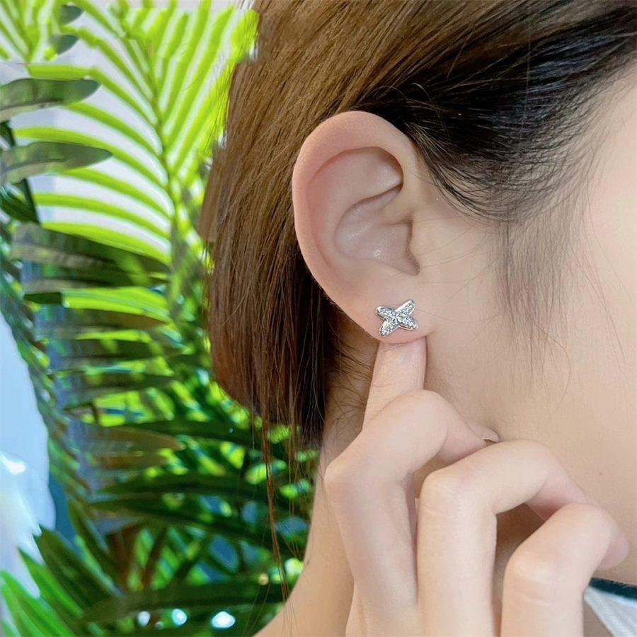 ¡®Imperial¡¯JEUX DE SILVER DIAMOND EARRINGS
