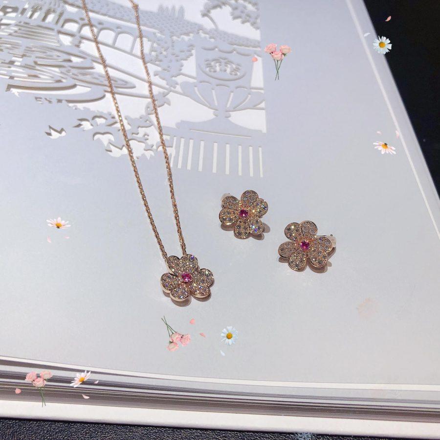 ¡®Imperial¡¯FRIVOLE PINK GOLD FLOWER DIAMOND EARRINGS