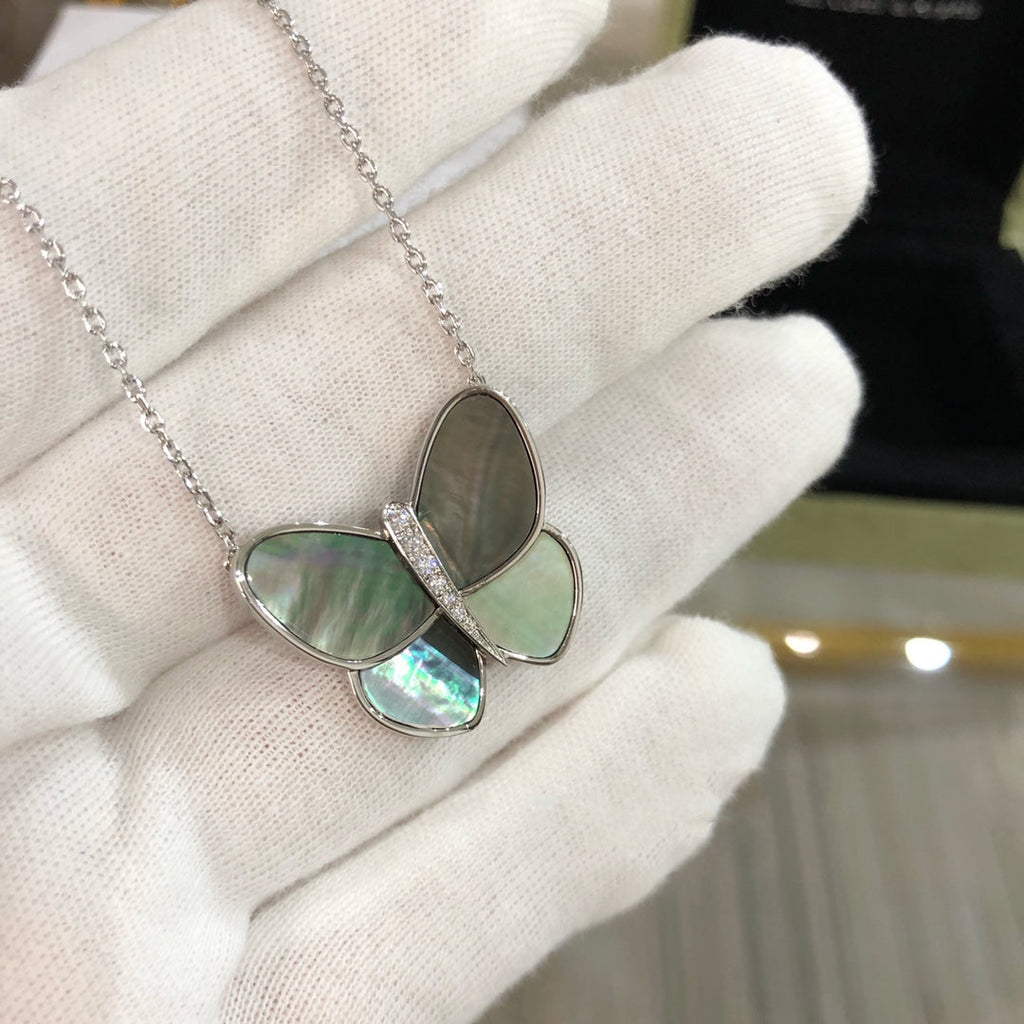 ¡®Imperial¡¯LARGE BUTTERFLY SILVER PENDANT DIAMOND NECKLACE